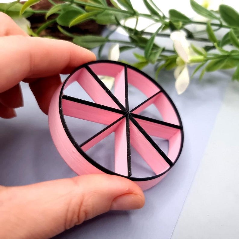 Pizza Cutter - 8 slices Plastic Cutters SweetyBijou Tools