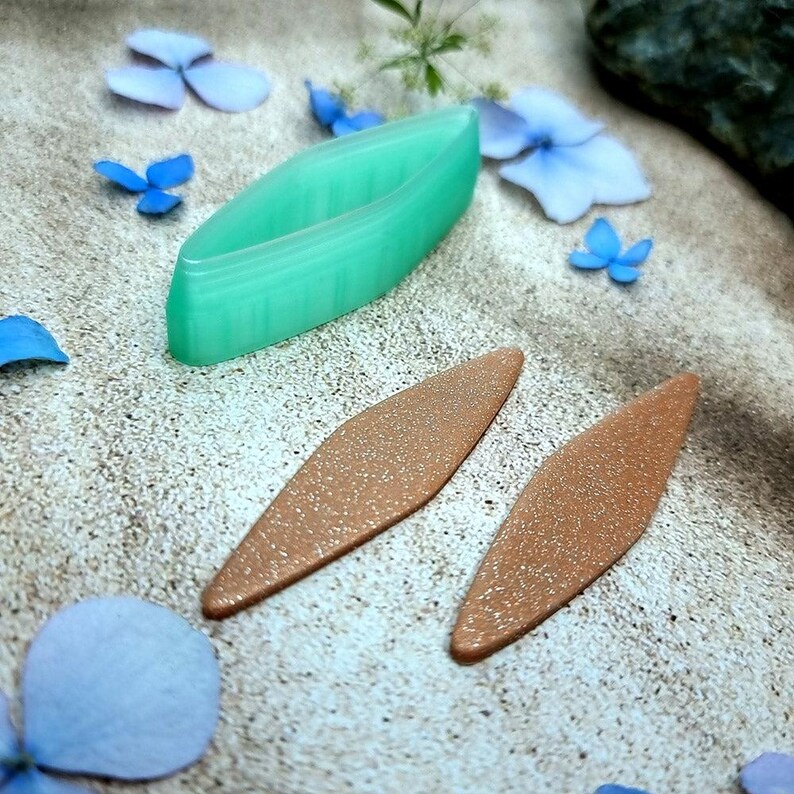 Ohrringausstecher Nr. 14 aus Polymer Clay, Weidenblattform – 6 cm Bild 6