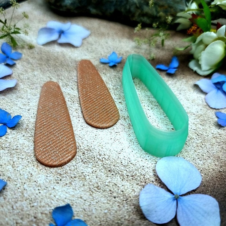 Wykrawacz do kolczyków z gliny polimerowej w kształcie kapsułek nr 10 - 6 cm zdjęcie 4