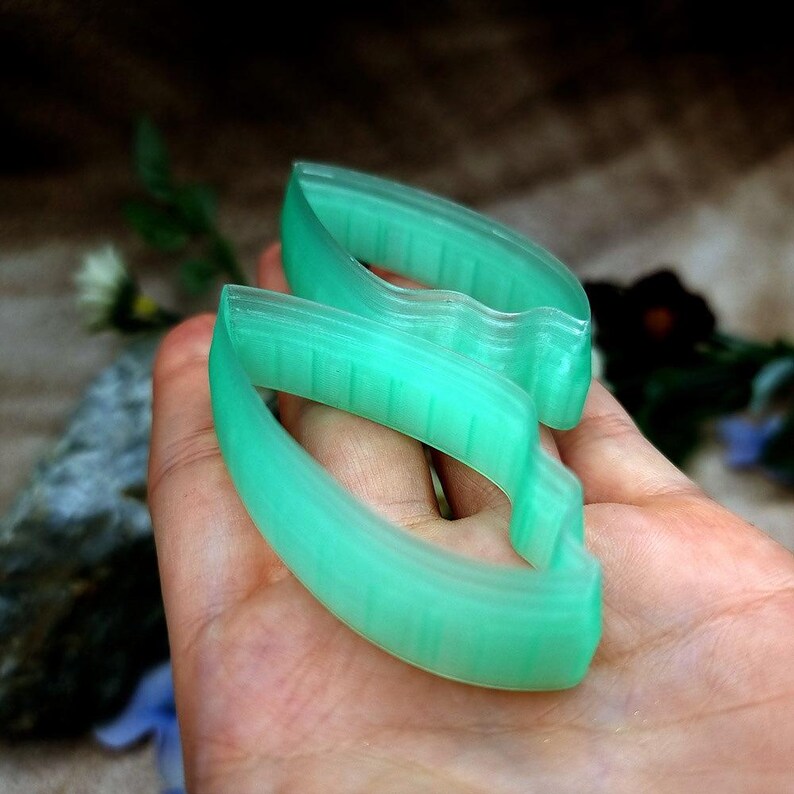 Flame Petal Polymer Clay Earring Cutter Pair #1 - 6 cm image 4