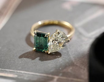 Solid Gold Emerald And Pear Cut Moissanite Toi-et-Moi Engagement Ring, Two Stone Wedding & Anniversary Ring, Double Diamond Ring For Her.