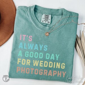 Wedding Photographer Shirt, Wedding Photographer Gift, Photography Lover Gift, Photographer Clothes, Photographer Present Camera Lover Gift