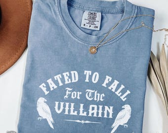 Villain Lover T-Shirt, Alt Girl Booktok Tee, Romantasy Gift, Dark Romance Reader TShirt, Smut Reading Wife, Spicy Women Bookish Crow Shirt