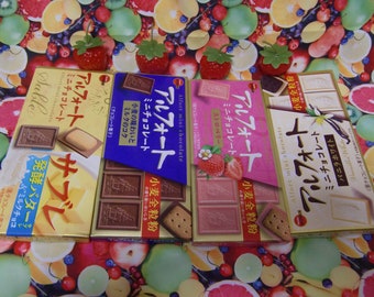 Japanese Chocolate /strawberry chocolate/white vanilla chocolate/ milk chocolate/butter chocolate /Sweet Gift Box /Confectionary Birthday