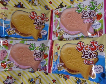 Japanische Snack Box/ Fisch Snack / Puku Tai/Erdbeer Schokolade Geschmack/ Schoko Fisch/ Waffer/ Exotic Wagashi Limited
