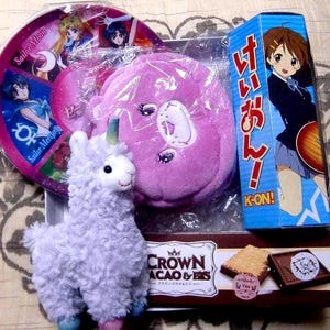 Vintage Kitsch Anime unicorn/Sailor moon/mascot/K-onTowel/Chocolate snack/care bears/anime cartoon gift Box Gift Set for girls Gift for kids