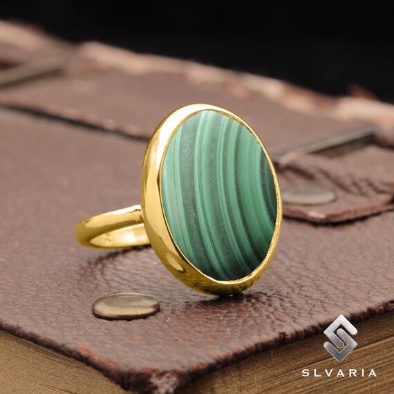 Pierre Précieuse En Malachite Naturelle Ovale – 10 Carats, Pour Bijoux Ou Collection