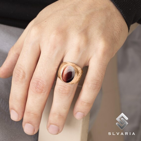 Hammered Men's Natural Red Tiger Eye Gemstone Ring, 18K Rose Gold