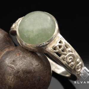 Natural Green Aventurine Crystal Triquetra Design Handmade Ring Top Quality 925 Sterling Silver Ring Round Gemstone Libra Ring Trust Stone