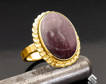 Anello con pietra preziosa di giada bordeaux naturale, anello in argento sterling 925 placcato oro 24 carati, ovale, regalo perfetto per lei, anello importante, anello solitario