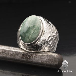 925 Silver Ring Natural Green Jade Gemstone Ring, Rhodium Plated Handmade Unisex Ring,Hammered Ring for Mens Gift Chunky Signet Ring
