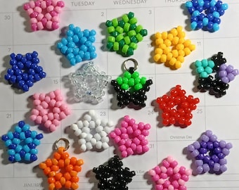Llavero o cadena para cinturón con estrella Kandi, opciones de colores personalizables o seleccione uno prefabricado