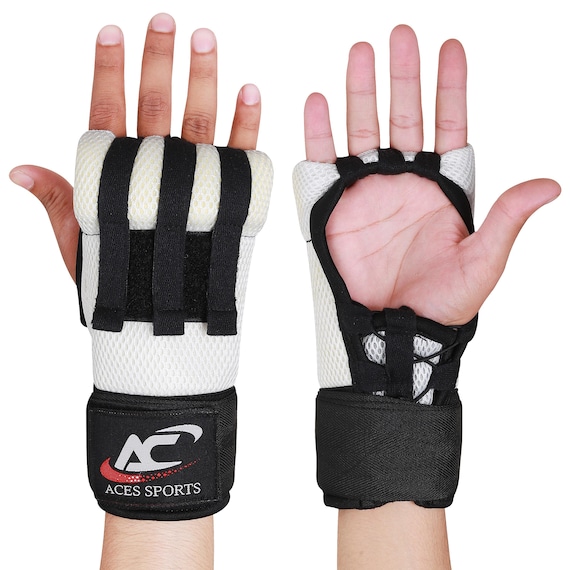 Fast Hand Wraps: Boxing, MMA, Kickboxing Gloves
