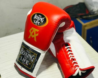 Cowhide Leather Boxing Gloves: Professional Fight Gear