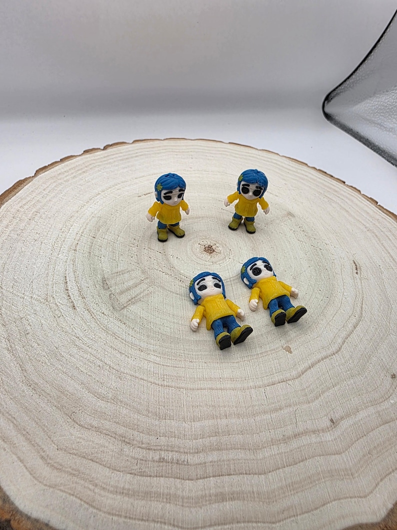 Figura articulada de Coraline impresa en 3D imagen 2