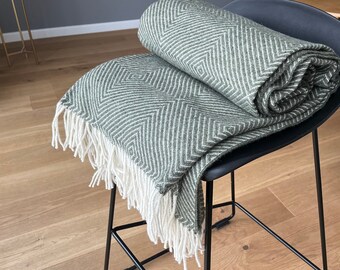 Wool Blanket, Merino Wool Blanket Throw, Plaid Throw Blanket Size 140x200 cm Green Plaid Blanket Bed/ Sofa/ Terrace, housewarming home gift