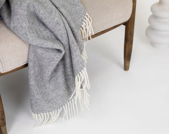 Manta de lana, manta de lana, alta calidad, lana suave de Nueva Zelanda como lana merino, cálida durante toda la temporada, decoración interior, manta a cuadros, gris