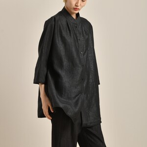 Chemise oversize noire coupe ample 100 % soie boue gambiered Tradition chinoise modernisée respectueuse de l'environnement, teinte végétale naturelle Fabriqué sur commande image 5