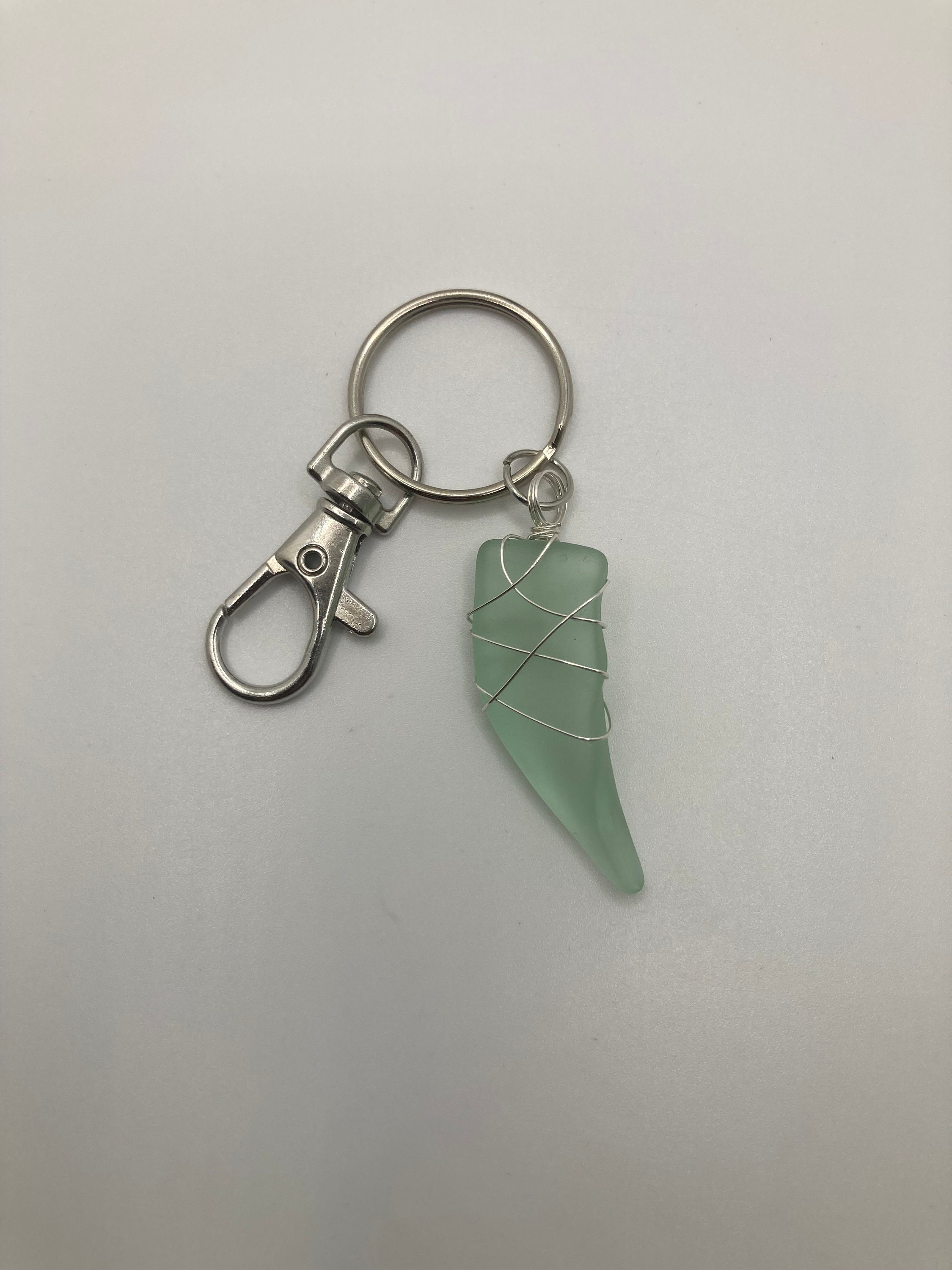 希少なライトブルーのシーグラスキーホルダー - Etsy 日本