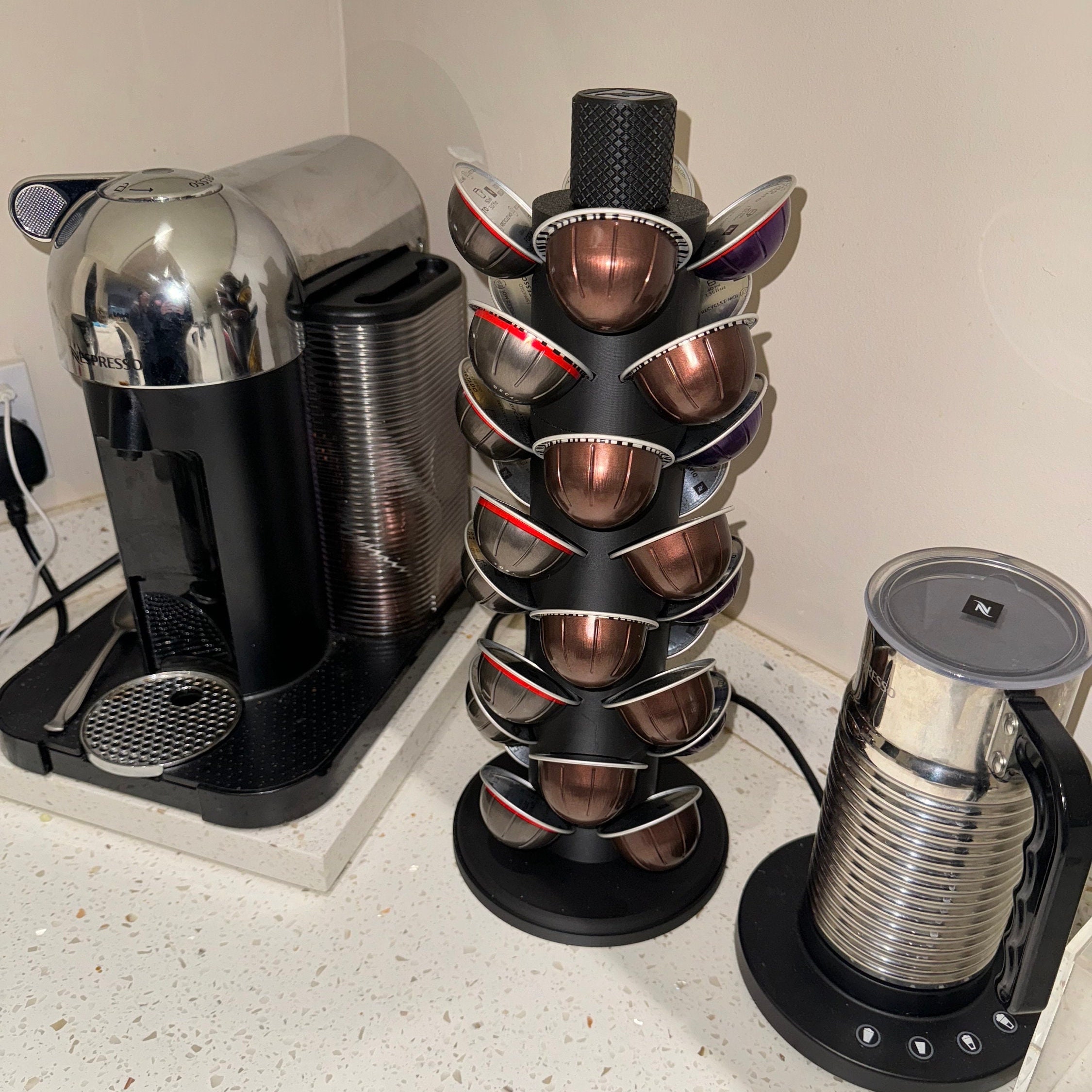 Peak Coffee - Porta Capsule Nespresso Vertuo - Cassetto Porta Capsule - 45  Cialde - Contenitore Vassoio per Cialde Nespresso Vertuo Vertuoline -  Organizzatore Cialde : : Casa e cucina