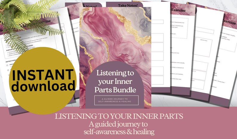 Puede incluir: Un paquete de hojas de trabajo y gu&iacute;as imprimibles con el t&iacute;tulo "Listening to your Inner Parts Bundle". La portada presenta un dise&ntilde;o de m&aacute;rmol en tonos rosa y dorado. Las palabras "Descarga instant&aacute;nea" est&aacute;n en un c&iacute;rculo amarillo.