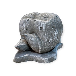 Stone figure Madam Popo Lively sculpture of a happy woman with an extremely large butt for home and garden, frost-proof image 10