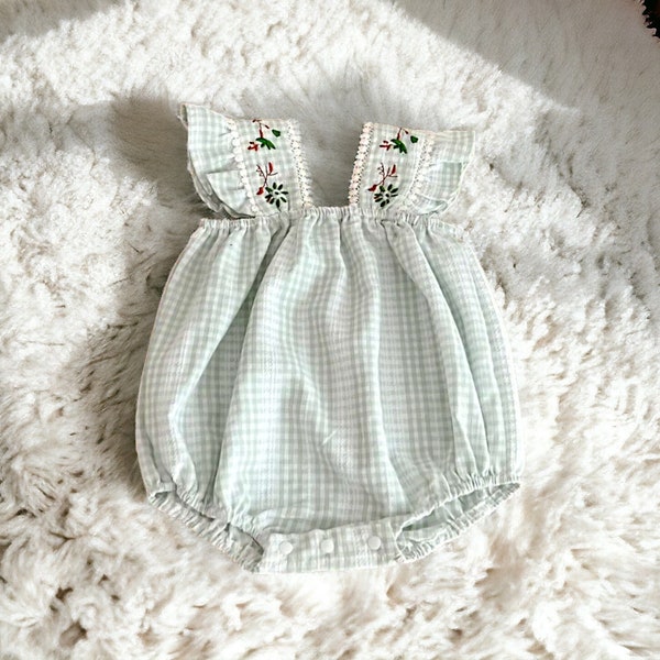 Ensemble robe brodée bébé fille - vêtements bébé fille, vêtements bébé bohème, tenue d'été pour bébé, robe baby shower, body floral anniversaire