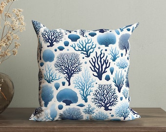 Funda de almohada de coral azul con corales y conchas marinas, cojín costero para casa de playa, cojín decorativo náutico, decoración del hogar con motivos marinos.