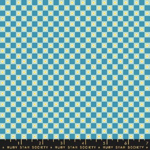Animal Animal Vintage Blue RS5169 15 Ruby Star Flower Check Quilt Fabric