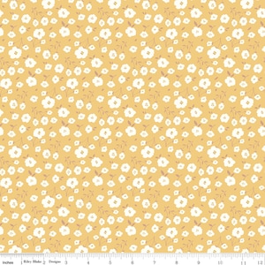 Sunsetridge Flowers Honey by Minki Kim for Riley Blake Designs C15732R-HONEY