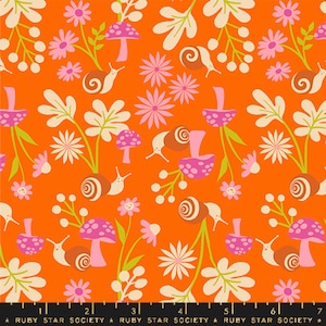 Animal Animal Goldfish RS5163 11 Ruby Star Snail Garden Quilt Fabric