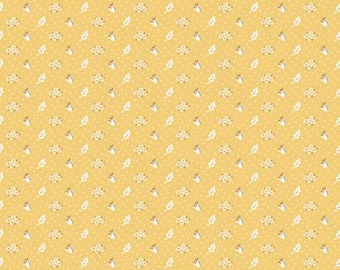 Wildwood Dwellings - Yellow Vintage Apron WW25109 from Sheri McCulley and Poppie Cotton