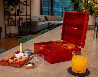 Premium-Aufbewahrungsbox Open Your Mind® | Große Aufbewahrungsbox aus Holz mit Rolltablett und drei luftdichten Vorratsgläsern