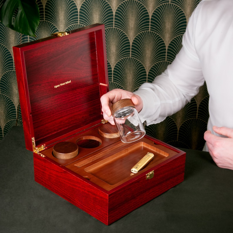 Boîte de cachette Boîte de rangement en bois de luxe Open Your Mind® avec plateau roulant et trois pots anti-odeurs image 3