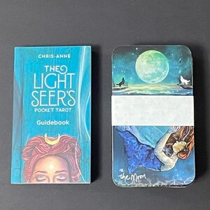 Tarot de poche Les prophètes de lumière, cartes au format de poche scellées, jeu de 78 cartes de tarot et guide, Chris-Anne Donnelly