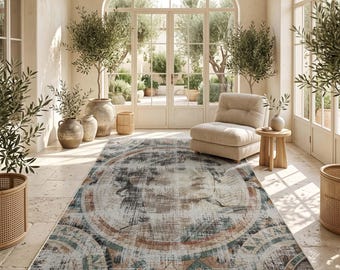 Tappeto vintage mediterraneo antiscivolo a mosaico con dettagli in terracotta.