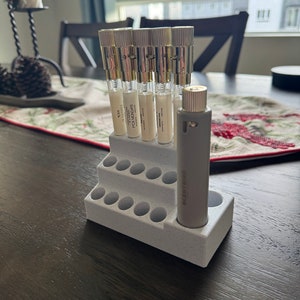 Scentbird fragrance holder image 1