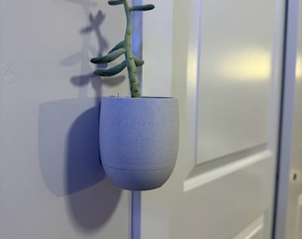 Cup pot wall mounted