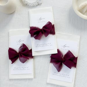 Burgundy Wedding Place Card with Ribbon | Elegant Wedding Table Card | Personalized dinner card