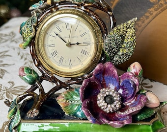 Jay Strongwater Budzik Camillia Fioletowa Gardenia Mała Pszczółka Swarovski Leila