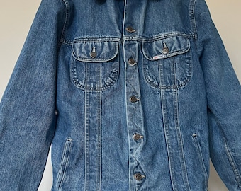 Distressed Denim Jacket | size 6 | Vintage | aesthetic