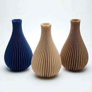 NOVA Curl Vase | Modern 3D-printed textured vase | Waterproof with PETG insert | Sustainable decor from Bavaria | Gift for design lovers