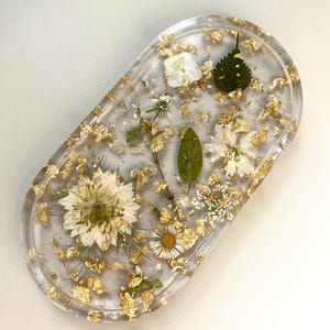 Resin Jewelry Tray: Pressed White Flowers & Gold Leaf Oval Trinket Dish