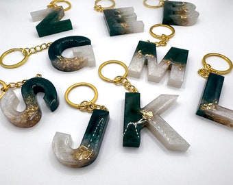 Handmade Resin Emerald Green Letter Keyring | Personalised Alphabet Initial Keychain with Gold Leaf | Birthday/Christmas/Baby Shower Gift