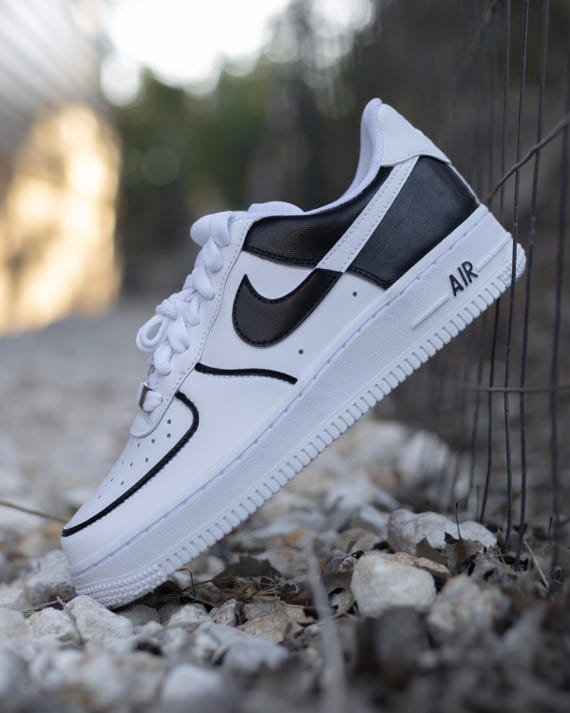 custom air force 1 black outline