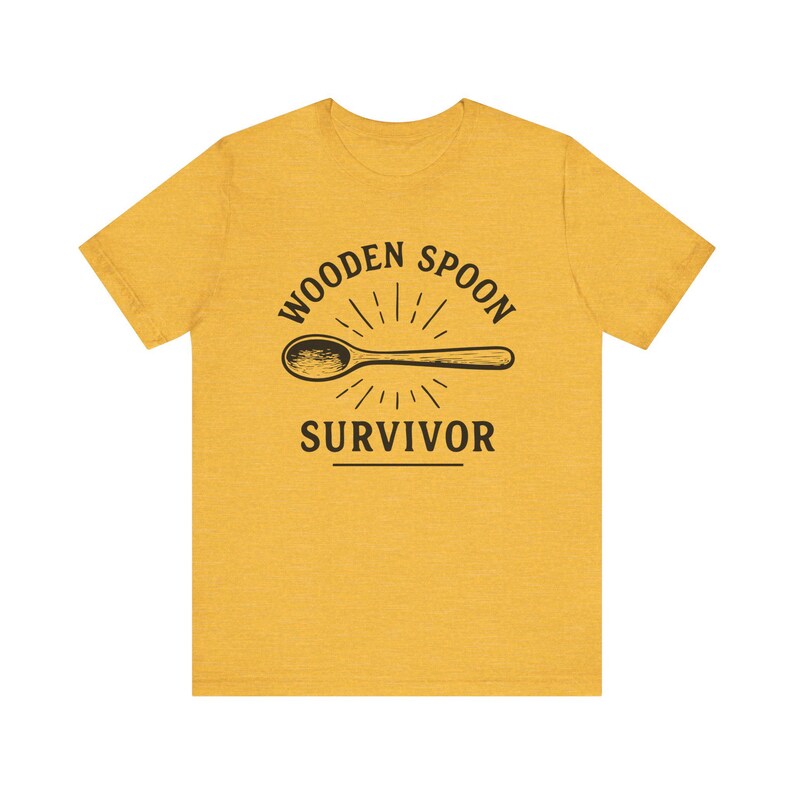 Wooden Spoon Survivor Funny T-Shirt - Hilarious Nostalgic Tee for Adults - Mother's Day Humor Shirt - Childhood Discipline Joke Tee afbeelding 4