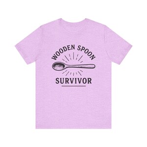 Wooden Spoon Survivor Funny T-Shirt - Hilarious Nostalgic Tee for Adults - Mother's Day Humor Shirt - Childhood Discipline Joke Tee afbeelding 8