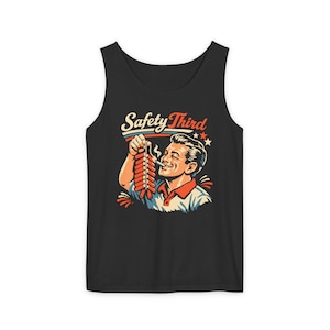 Camiseta sin mangas Safety Third Firecracker - Regalo divertido para el 4 de julio, camiseta con humor para papá, camiseta sin mangas de fuegos artificiales del Día de la Independencia imagen 4