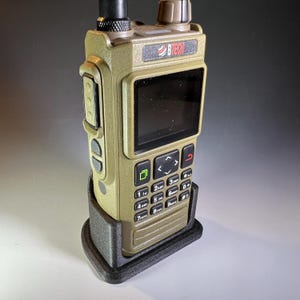 Soporte/carrito de escritorio a presión BTECH UV Pro (Vero VR-N76, Radioddity).