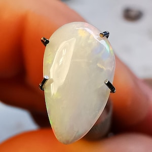 Coober Pedy N8 crystal opal. 0.80ct